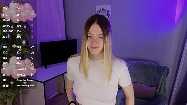 Customizable and immersive: Energize your taste buds and checkout our delicious choice of amateur cams liveshows with excited livestreamers getting their sweet physiques pounded with their beloved vibrating toys.