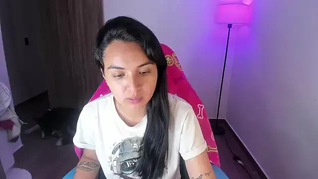 Customizable and immersive: Energize your taste buds and checkout our delicious choice of amateur cams liveshows with excited livestreamers getting their sweet physiques pounded with their beloved vibrating toys.