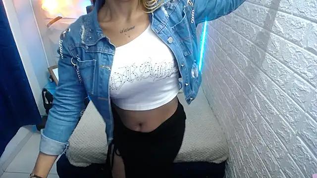 Customizable and immersive: Energize your taste buds and checkout our delicious choice of amateur cams liveshows with excited livestreamers getting their sweet physiques pounded with their beloved vibrating toys.