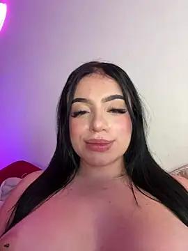 Customizable and immersive: Energize your taste buds and checkout our delicious choice of amateur cams liveshows with excited livestreamers getting their sweet physiques pounded with their beloved vibrating toys.