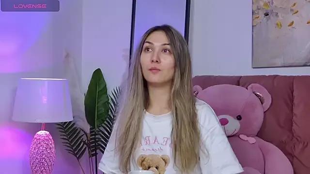 Customizable and immersive: Energize your taste buds and checkout our delicious choice of amateur cams liveshows with excited livestreamers getting their sweet physiques pounded with their beloved vibrating toys.