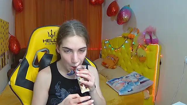 Customizable and immersive: Energize your taste buds and checkout our delicious choice of amateur cams liveshows with excited livestreamers getting their sweet physiques pounded with their beloved vibrating toys.