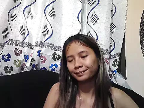 Nikkichix from StripChat is Freechat