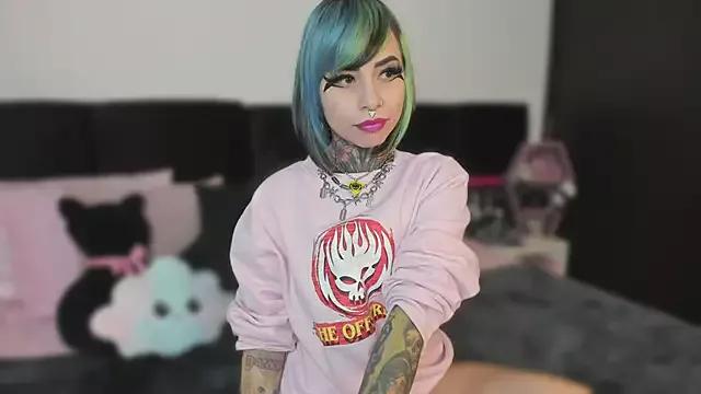 Customizable and immersive: Energize your taste buds and checkout our delicious choice of amateur cams liveshows with excited livestreamers getting their sweet physiques pounded with their beloved vibrating toys.
