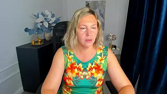 NinaStarle from StripChat is Freechat