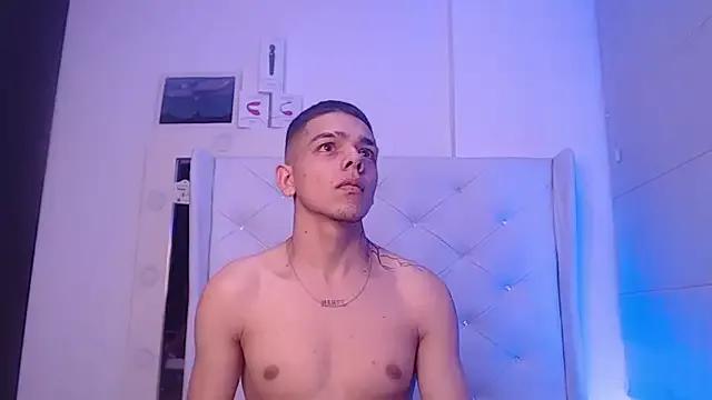 Noah_and_kim69 from StripChat is Freechat