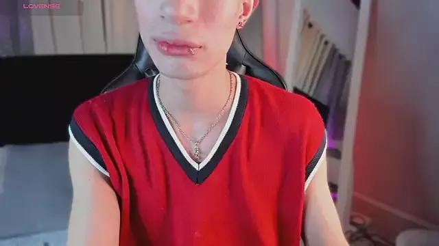 Customizable and immersive: Energize your taste buds and checkout our delicious choice of amateur cams liveshows with excited livestreamers getting their sweet physiques pounded with their beloved vibrating toys.