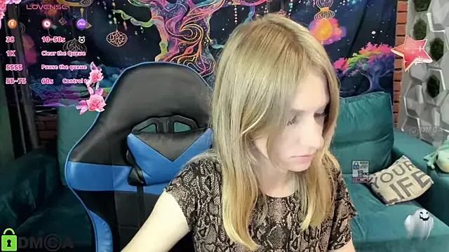 Customizable and immersive: Energize your taste buds and checkout our delicious choice of amateur cams liveshows with excited livestreamers getting their sweet physiques pounded with their beloved vibrating toys.