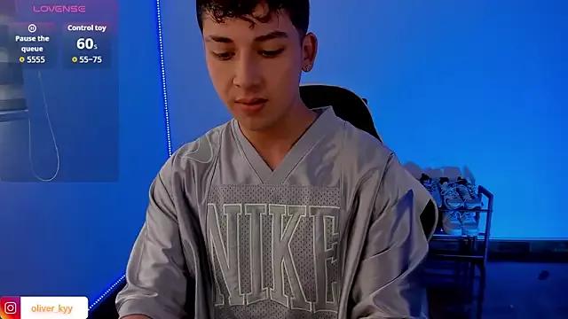 oliver_kyy from StripChat is Freechat