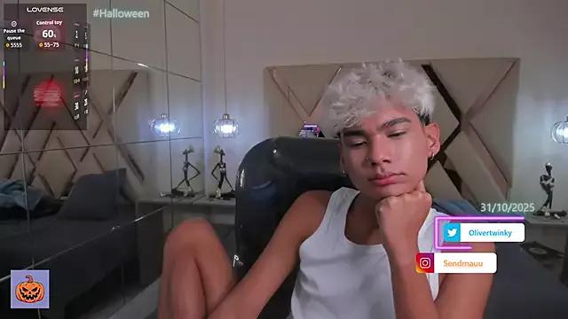 Customizable and immersive: Energize your taste buds and checkout our delicious choice of amateur cams liveshows with excited livestreamers getting their sweet physiques pounded with their beloved vibrating toys.