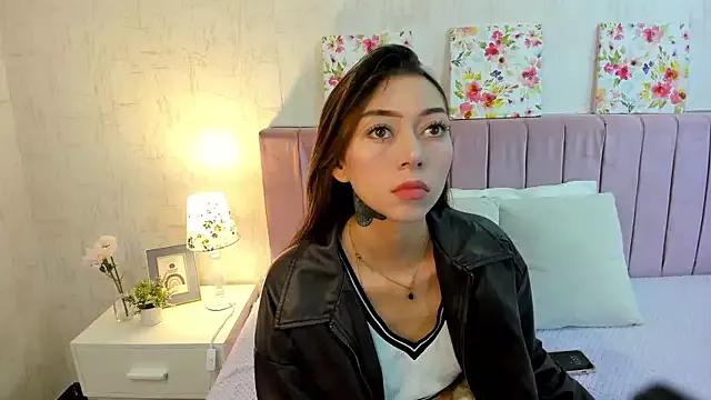 Customizable and immersive: Energize your taste buds and checkout our delicious choice of amateur cams liveshows with excited livestreamers getting their sweet physiques pounded with their beloved vibrating toys.