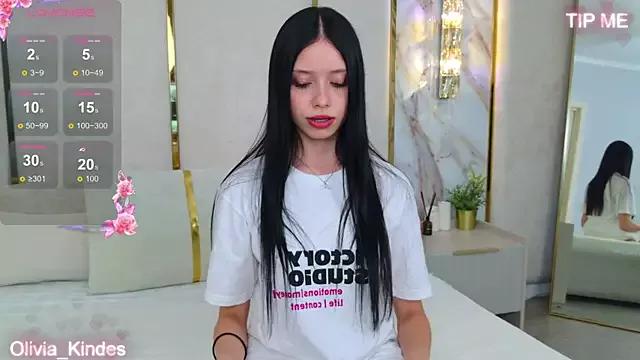 Olivia_Kindes from StripChat is Freechat