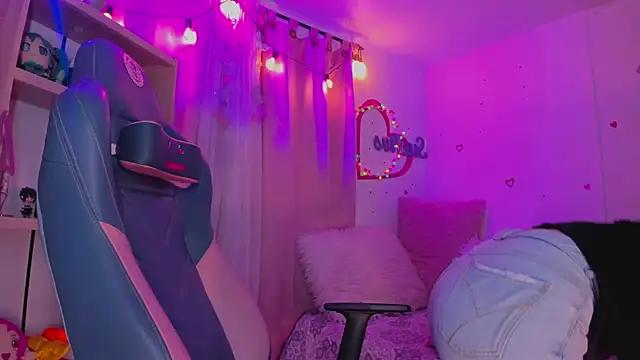 Customizable and immersive: Energize your taste buds and checkout our delicious choice of amateur cams liveshows with excited livestreamers getting their sweet physiques pounded with their beloved vibrating toys.