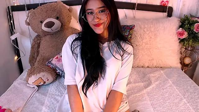 Customizable and immersive: Energize your taste buds and checkout our delicious choice of amateur cams liveshows with excited livestreamers getting their sweet physiques pounded with their beloved vibrating toys.