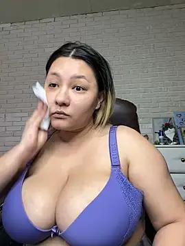 Customizable and immersive: Energize your taste buds and checkout our delicious choice of amateur cams liveshows with excited livestreamers getting their sweet physiques pounded with their beloved vibrating toys.
