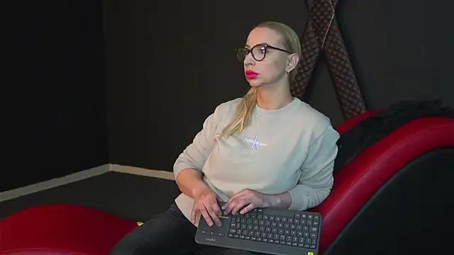 Customizable and immersive: Energize your taste buds and checkout our delicious choice of amateur cams liveshows with excited livestreamers getting their sweet physiques pounded with their beloved vibrating toys.