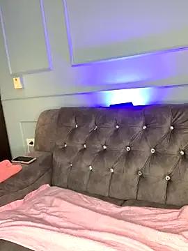 Orianabluee_ from StripChat is Freechat