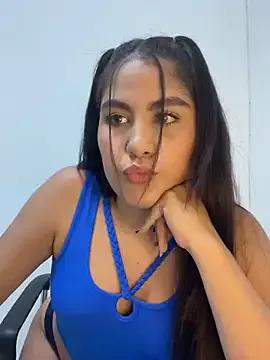 OriannaLuna from StripChat is Freechat