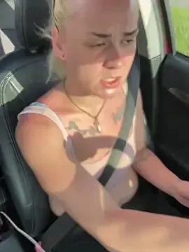 OSoTinyyy from StripChat is Freechat
