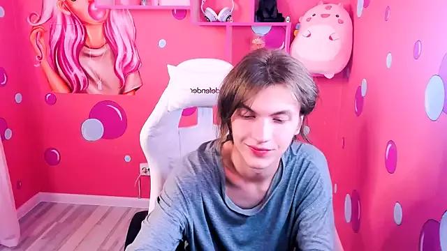 OttoWilliams from StripChat is Freechat