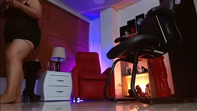 Customizable and immersive: Energize your taste buds and checkout our delicious choice of amateur cams liveshows with excited livestreamers getting their sweet physiques pounded with their beloved vibrating toys.