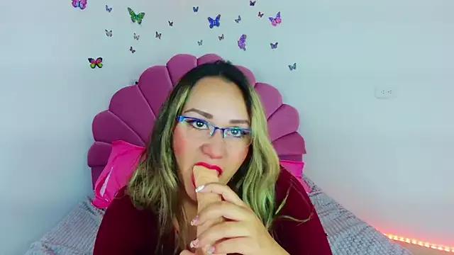 Customizable and immersive: Energize your taste buds and checkout our delicious choice of amateur cams liveshows with excited livestreamers getting their sweet physiques pounded with their beloved vibrating toys.