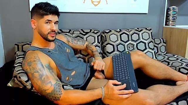 Customizable and immersive: Energize your taste buds and checkout our delicious choice of amateur cams liveshows with excited livestreamers getting their sweet physiques pounded with their beloved vibrating toys.