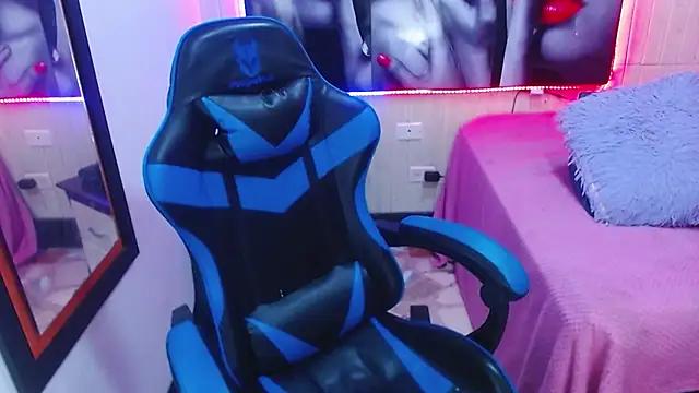 Customizable and immersive: Energize your taste buds and checkout our delicious choice of amateur cams liveshows with excited livestreamers getting their sweet physiques pounded with their beloved vibrating toys.