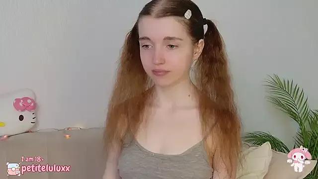 petiteluluxx from StripChat is Freechat