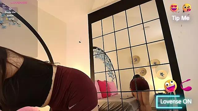 Customizable and immersive: Energize your taste buds and checkout our delicious choice of amateur cams liveshows with excited livestreamers getting their sweet physiques pounded with their beloved vibrating toys.