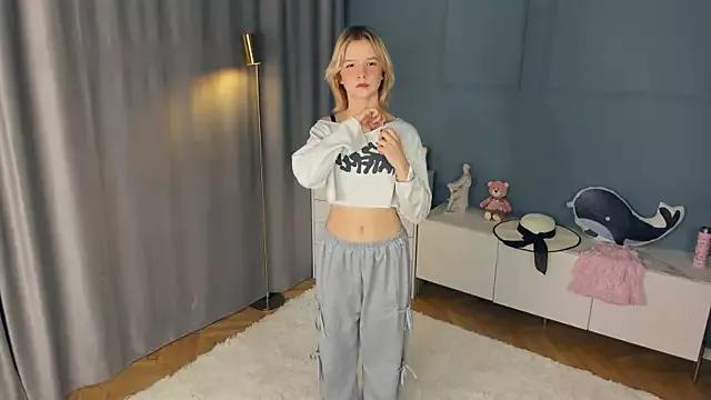 Customizable and immersive: Energize your taste buds and checkout our delicious choice of amateur cams liveshows with excited livestreamers getting their sweet physiques pounded with their beloved vibrating toys.