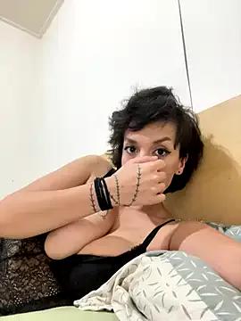 Piggiteablacktea from StripChat is Freechat
