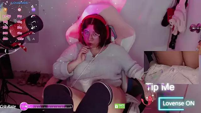 Customizable and immersive: Energize your taste buds and checkout our delicious choice of amateur cams liveshows with excited livestreamers getting their sweet physiques pounded with their beloved vibrating toys.