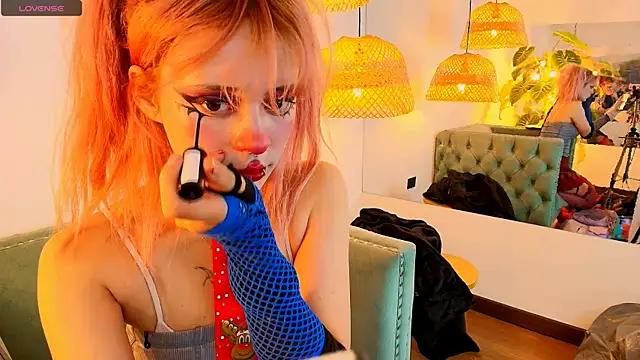 Customizable and immersive: Energize your taste buds and checkout our delicious choice of amateur cams liveshows with excited livestreamers getting their sweet physiques pounded with their beloved vibrating toys.