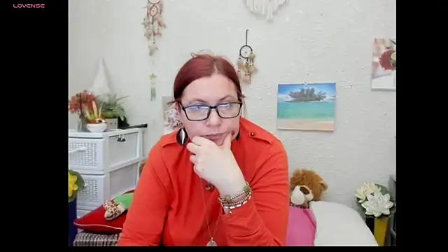 PlayfullMature from StripChat is Freechat