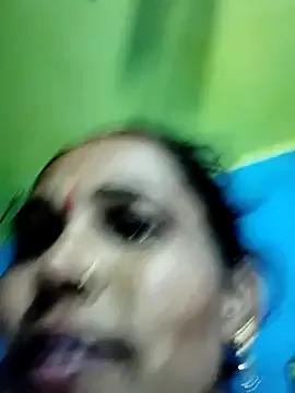 Pooja750 from StripChat is Freechat