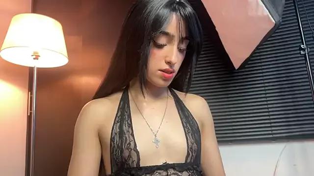 Customizable and immersive: Energize your taste buds and checkout our delicious choice of amateur cams liveshows with excited livestreamers getting their sweet physiques pounded with their beloved vibrating toys.