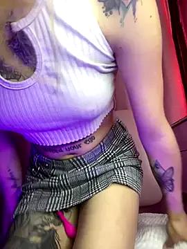 Customizable and immersive: Energize your taste buds and checkout our delicious choice of amateur cams liveshows with excited livestreamers getting their sweet physiques pounded with their beloved vibrating toys.