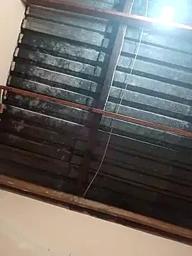 Prettywingz_75 from StripChat is Freechat