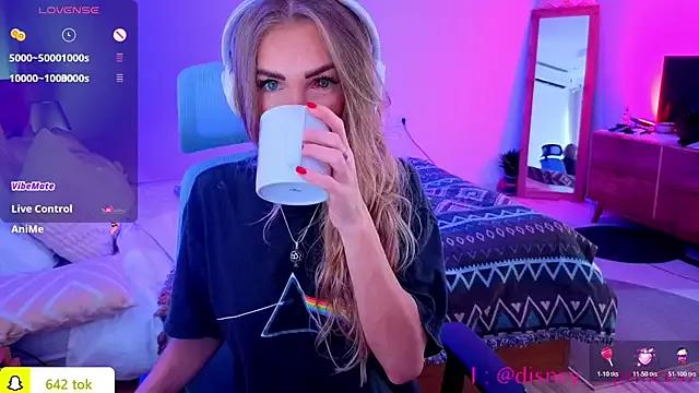 Customizable and immersive: Energize your taste buds and checkout our delicious choice of amateur cams liveshows with excited livestreamers getting their sweet physiques pounded with their beloved vibrating toys.