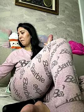 PrincessYYara from StripChat is Freechat