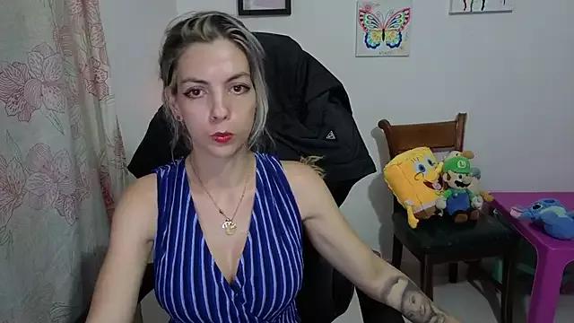 Princezzlove3 from StripChat is Freechat