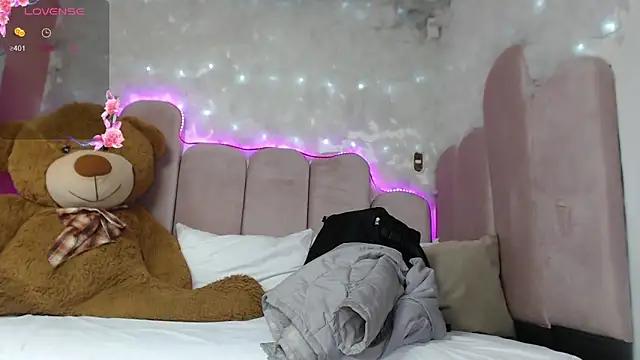 Customizable and immersive: Energize your taste buds and checkout our delicious choice of amateur cams liveshows with excited livestreamers getting their sweet physiques pounded with their beloved vibrating toys.