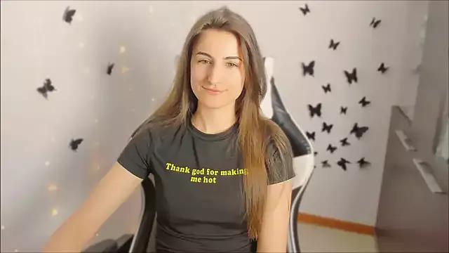 Customizable and immersive: Energize your taste buds and checkout our delicious choice of amateur cams liveshows with excited livestreamers getting their sweet physiques pounded with their beloved vibrating toys.