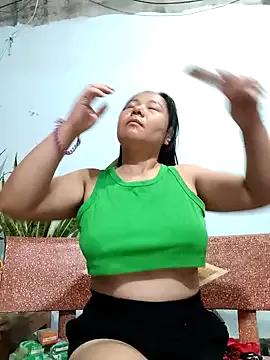 Queen-18200 from StripChat is Freechat