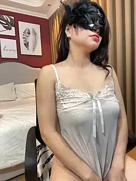 Queen-of-Love from StripChat is Freechat