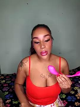 Customizable and immersive: Energize your taste buds and checkout our delicious choice of amateur cams liveshows with excited livestreamers getting their sweet physiques pounded with their beloved vibrating toys.