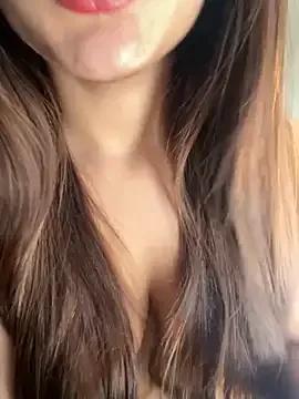 Photos of Queen_Shanuu from StripChat is Freechat
