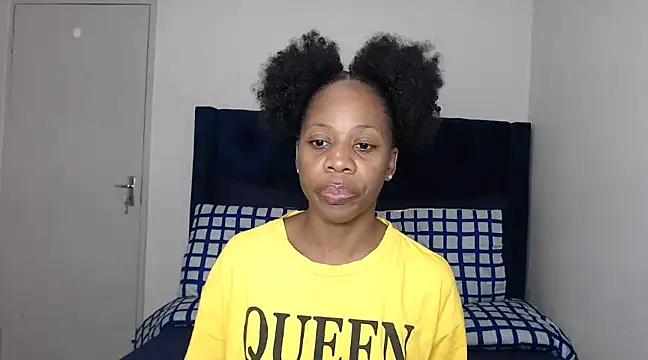 QUEENMANDYY from StripChat