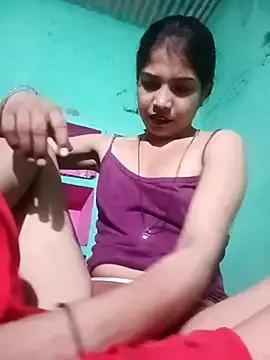 Queenxk from StripChat is Freechat
